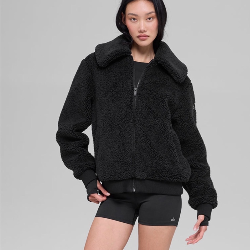 Alo Sherpa Downtown Jacket in black size small EUC